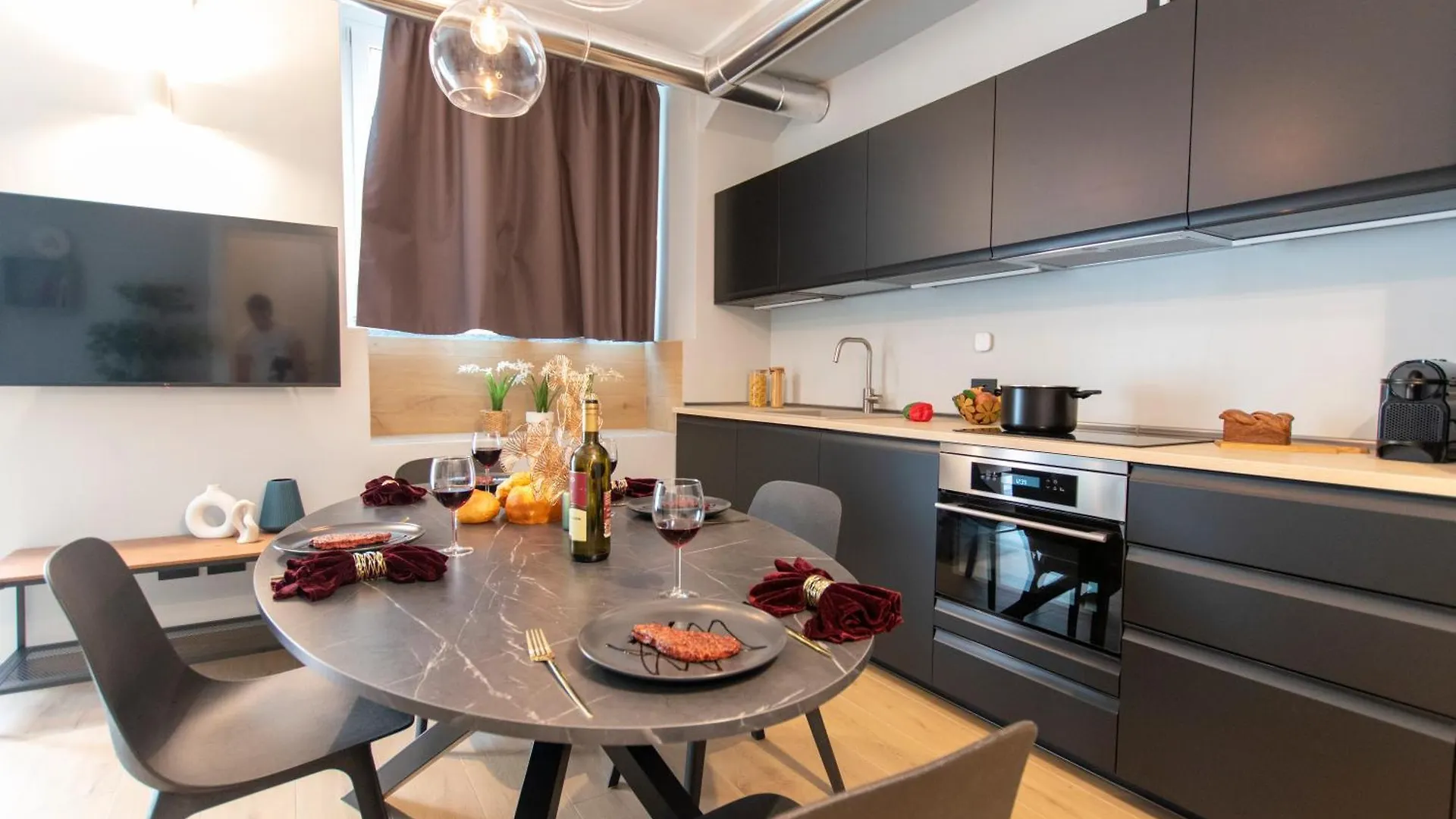 Ihost Luxury -Private Parking- Plana 3 Διαμέρισμα Μιλάνο