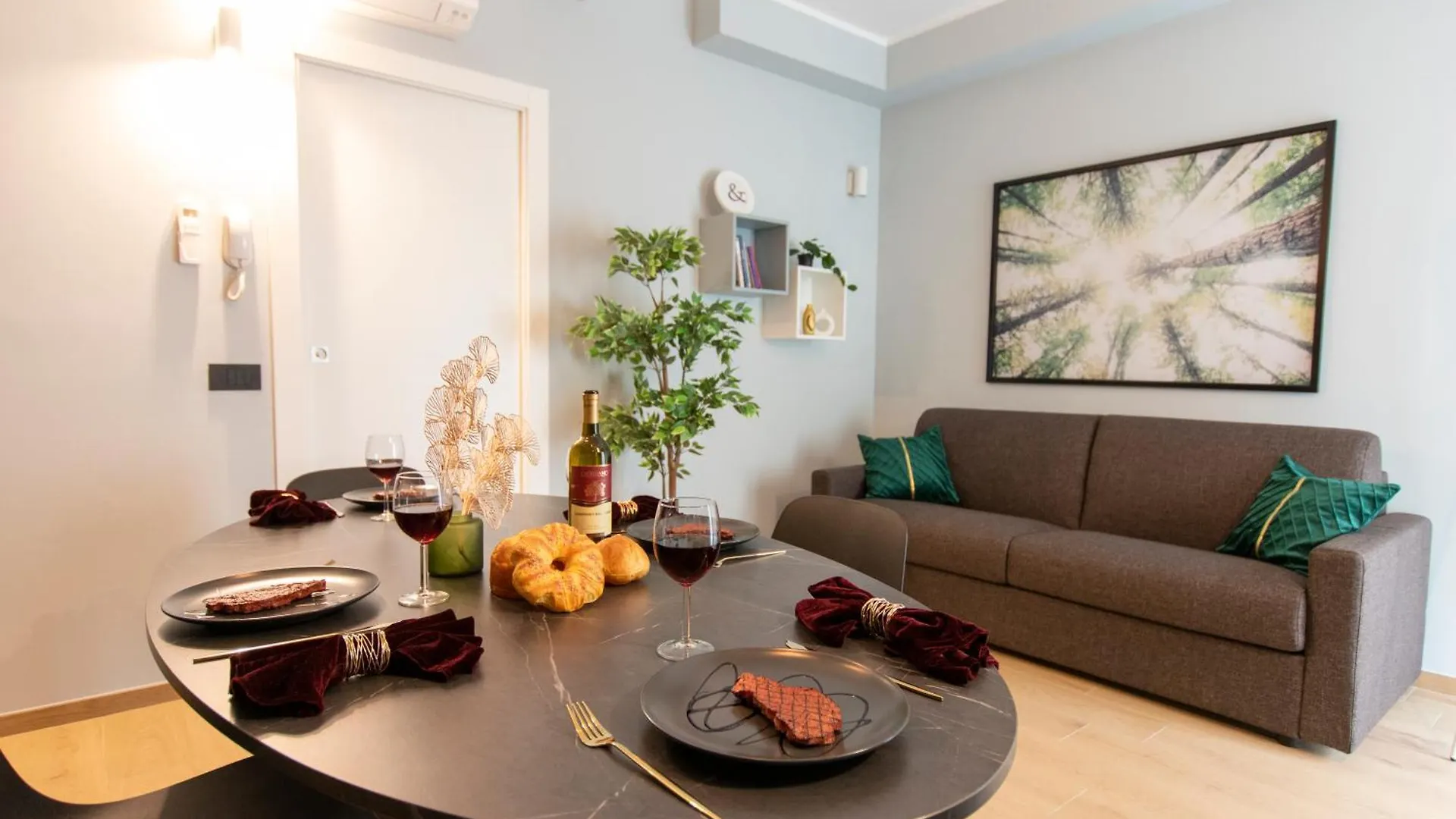 Ihost Luxury -Private Parking- Plana 3 Appartement Milaan